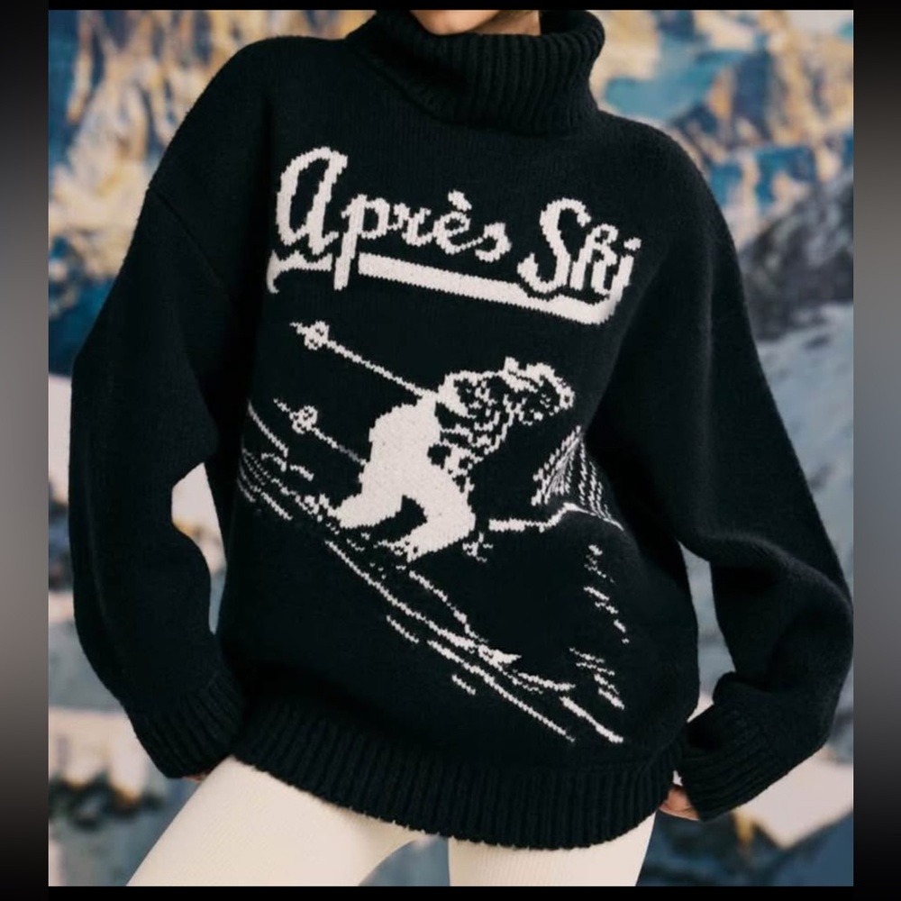 Après Ski Black Turtleneck Sweater